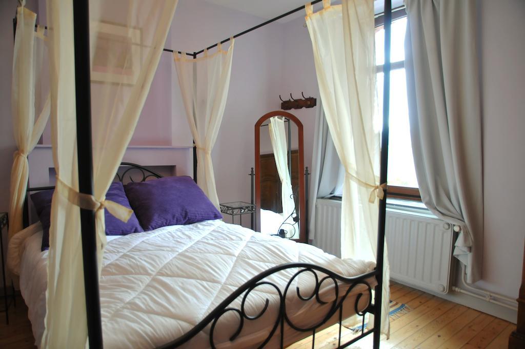 Gite Stone Lodge Bourcy Стая снимка